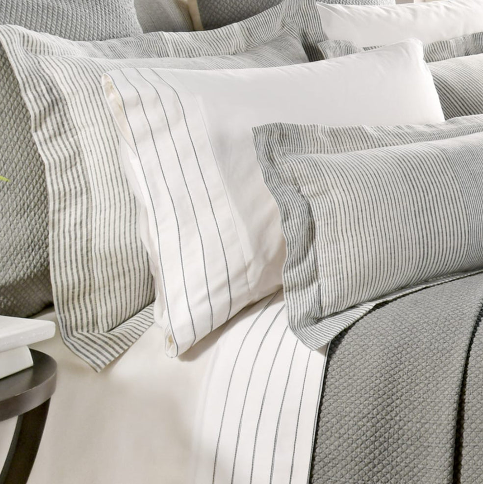 Mateo Coverlet